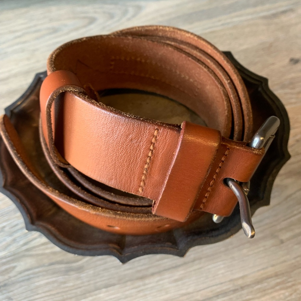 Polo Ralph Lauren Men's Classic Tan Leather Belt with Polished Silver Buckle